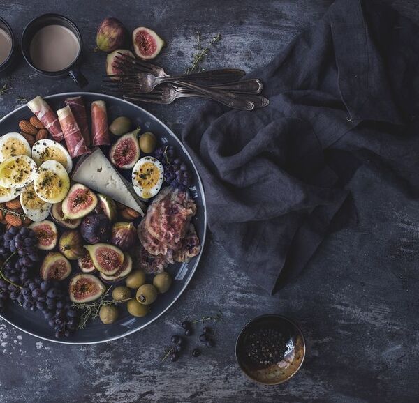 Ensalada sencilla con verduras frescas